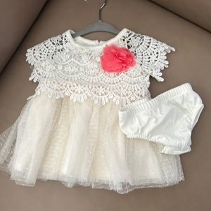 Nicole Miller off-white dress with embroidery top &  soft tulle skirted bottom